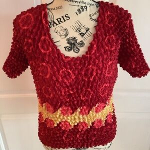 Y2K VINTAGE Popcorn Bubble U-Neck Short Sleeve Top  Trending Scarlet & Y…